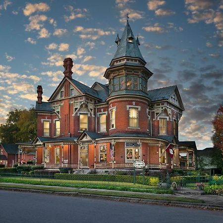 The Empress Of Little Rock Bed & Breakfast Luaran gambar